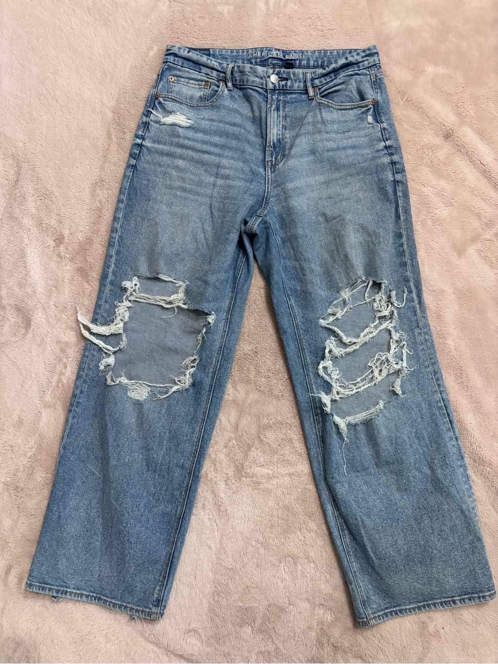 American Eagle Outfitters Distressed Boyfriend Jeans - Light Blue